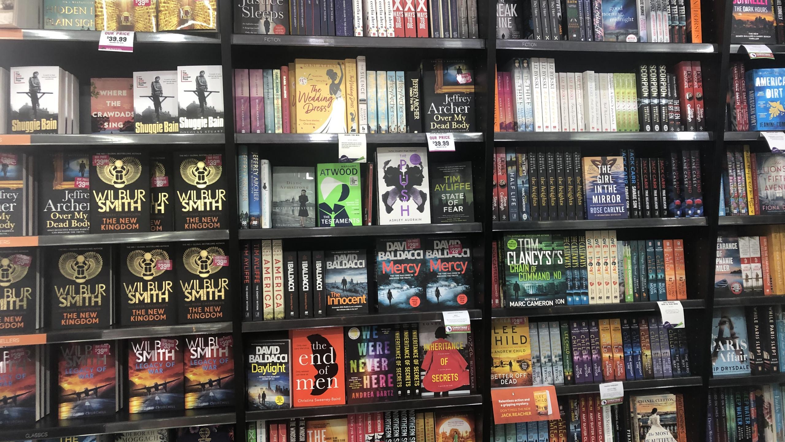 Wanaka paper plus books