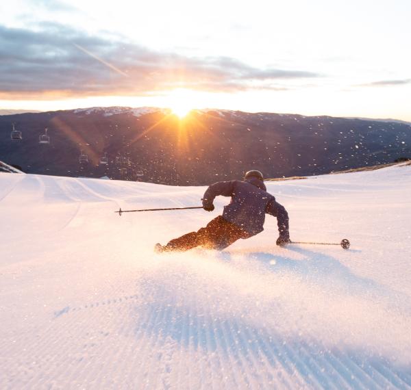  6-Day Explore Wanaka and Cardrona Alpine Ski Resort thumbnail