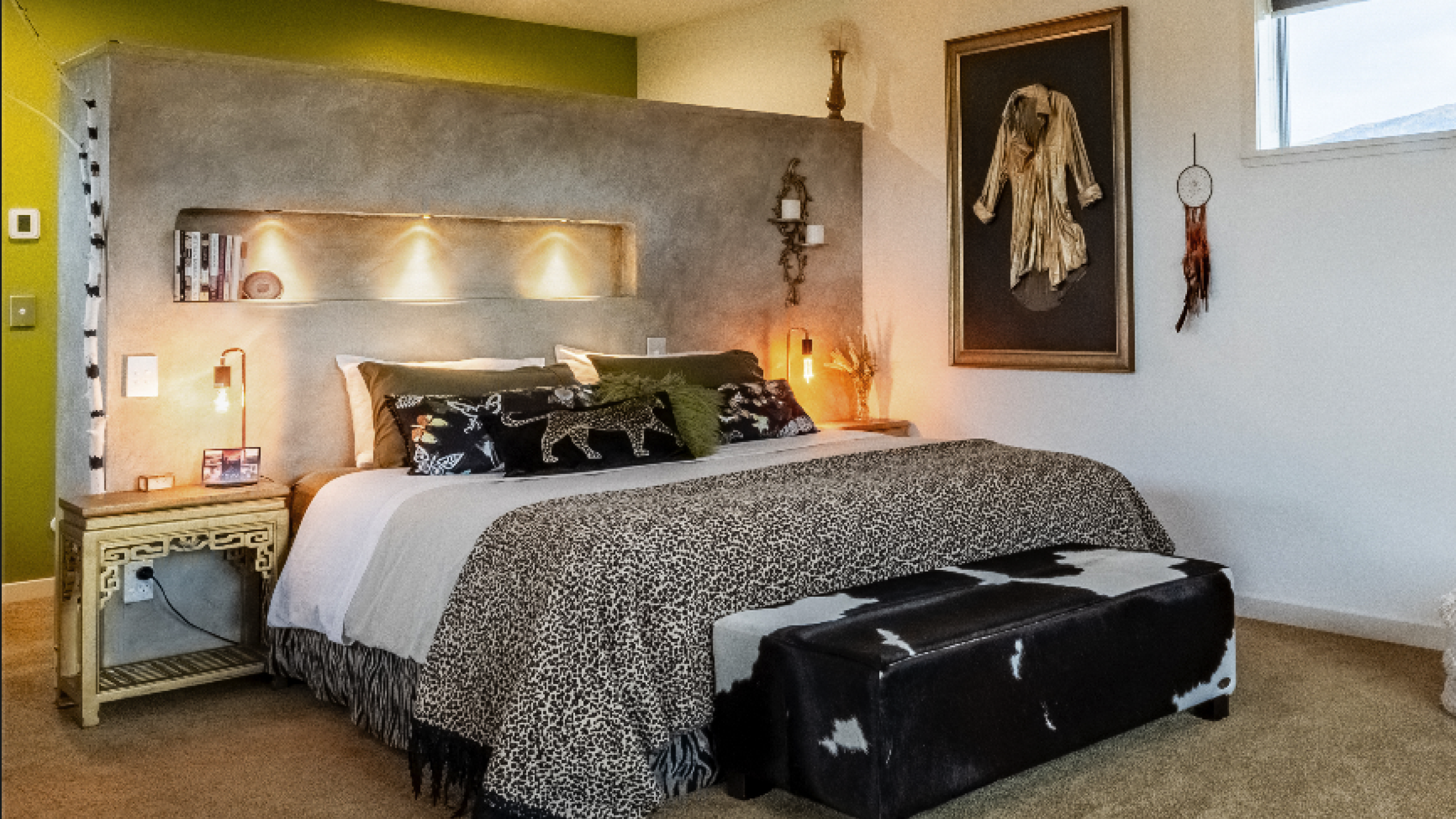 artists house masterbedroom immersiveart unique stays wanaka