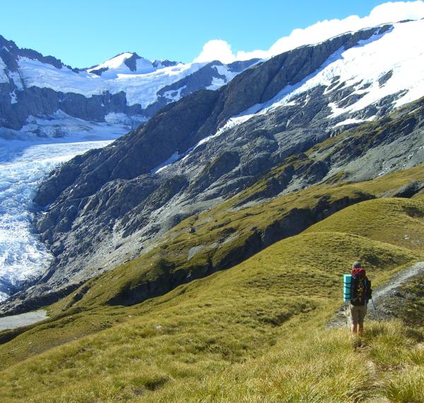  Trekking with Wānaka Mountain Guides thumbnail
