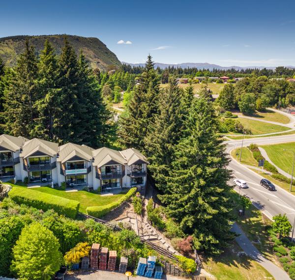  Ride Base Wanaka Apartments thumbnail