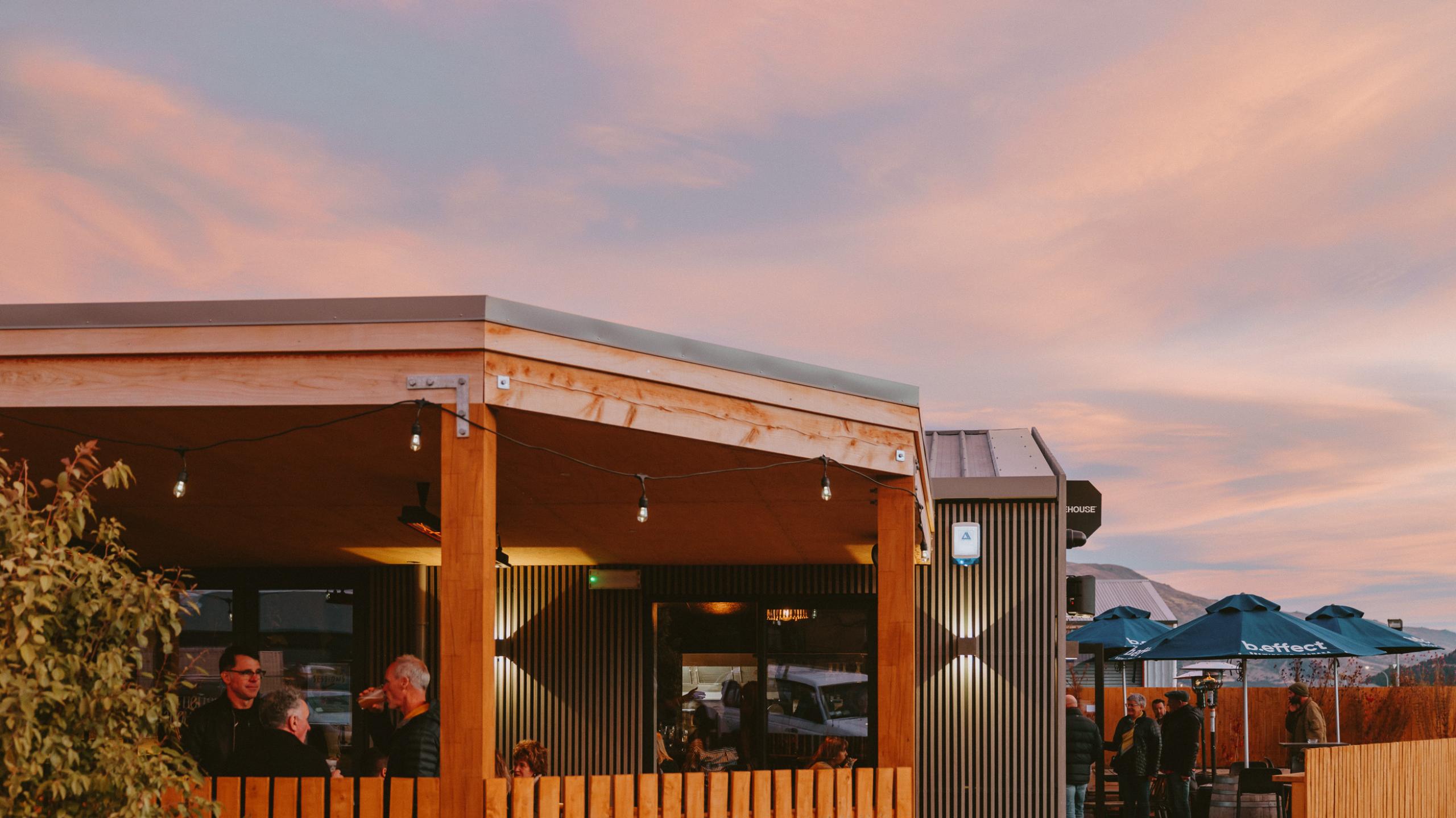 240517 Treehouse Bar Wanaka 028 1