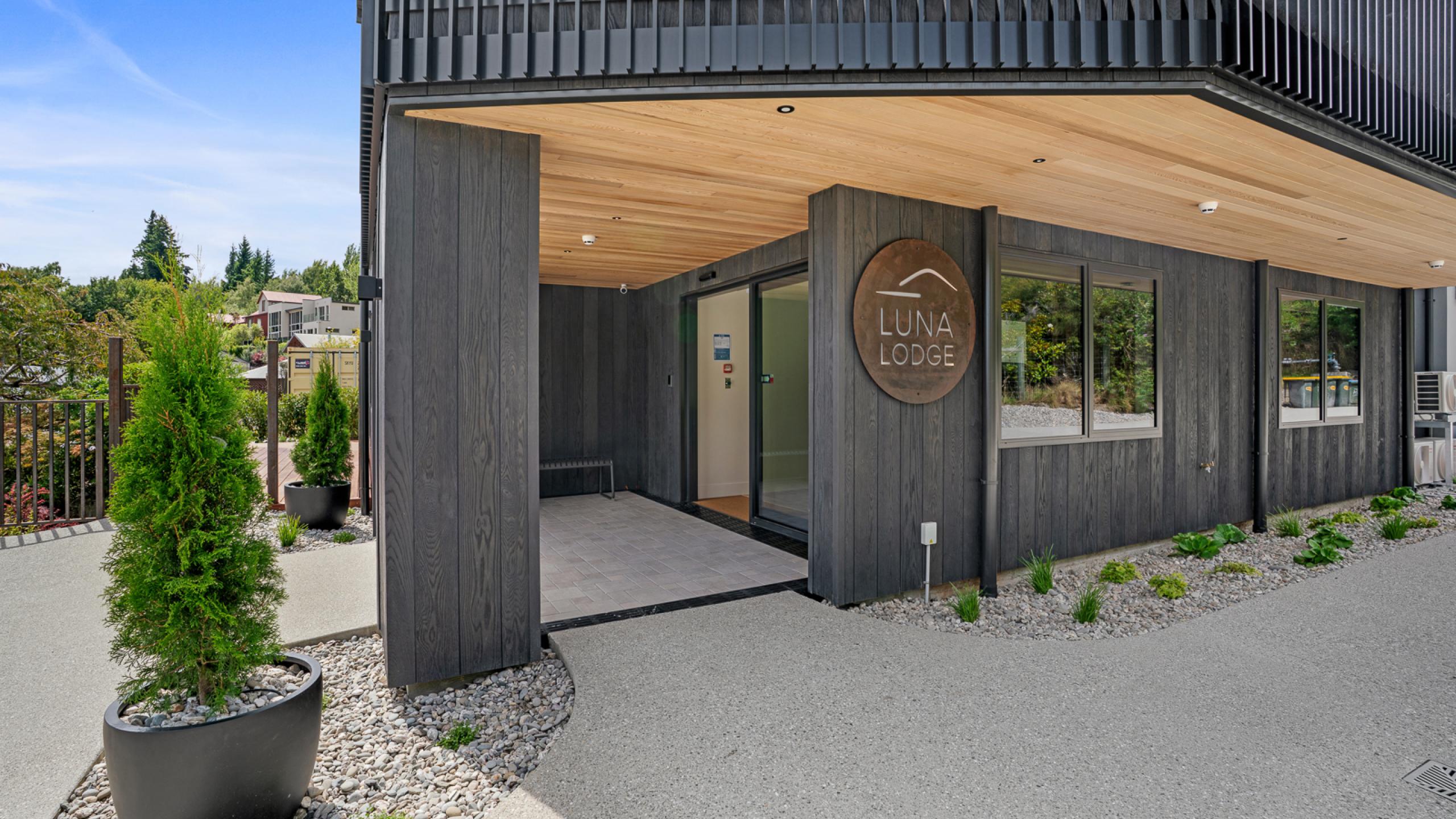 Luna Lodge WebRes 16 v2