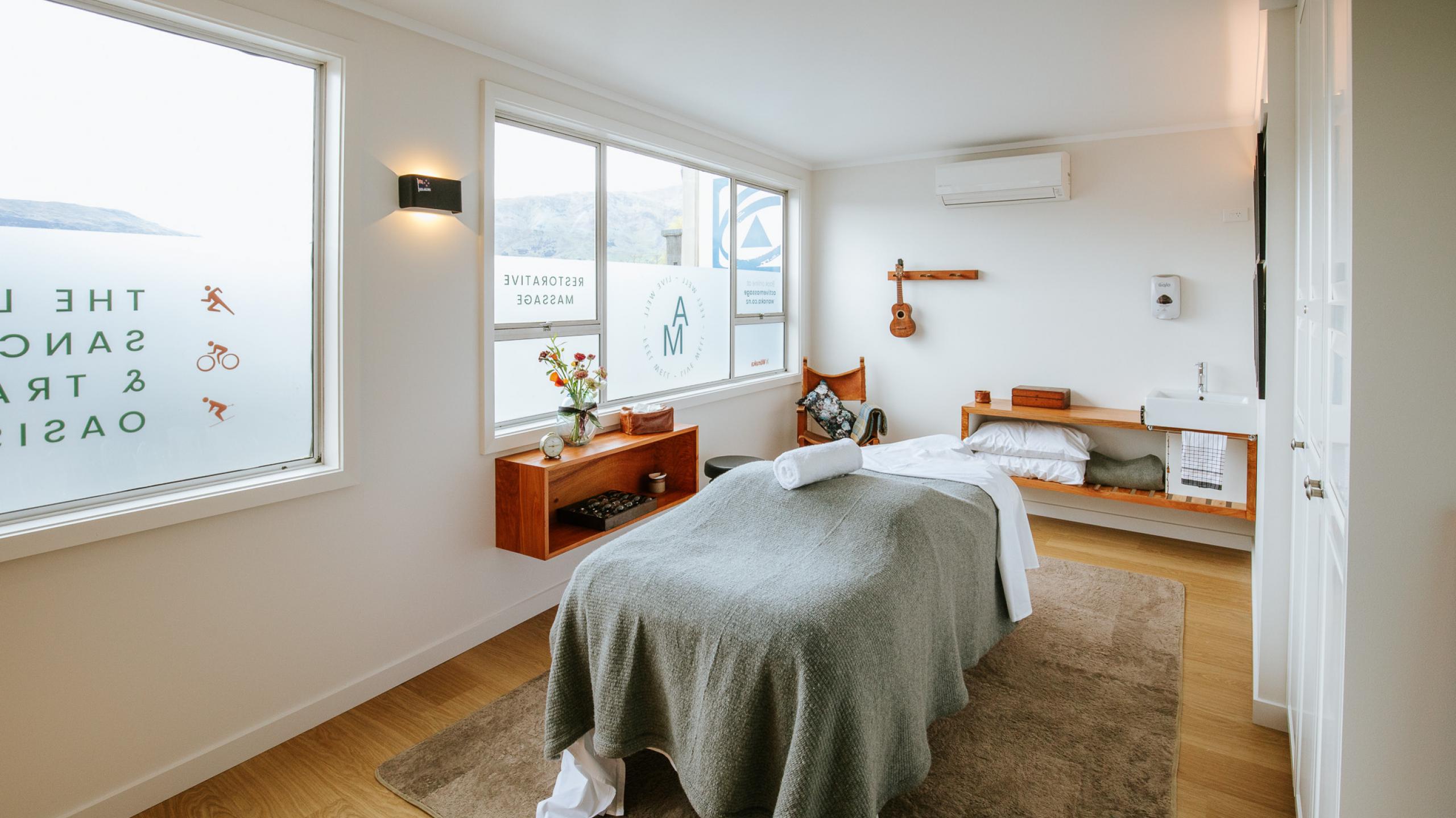 active massage low mine
