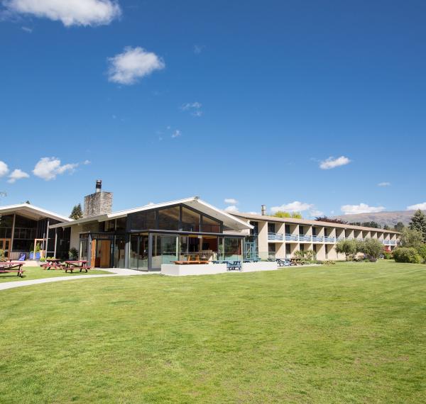  Wānaka Hotel thumbnail