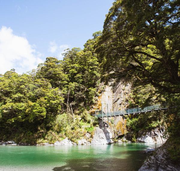  Blue Pools - Young Link Track thumbnail