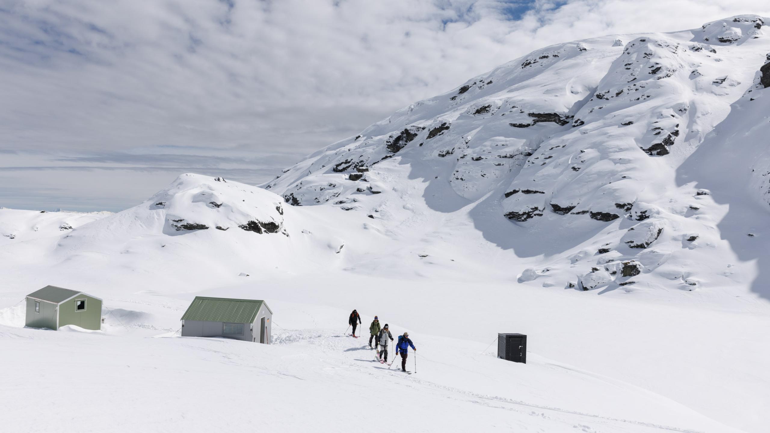  Women's 4-Day Beginner Backcountry Hut Trip | Women's Winter Series thumbnail